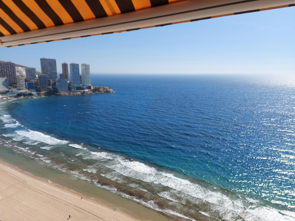 Benidorm, Las Damas, Primera Linea De Playa De Levante Bagian luar foto