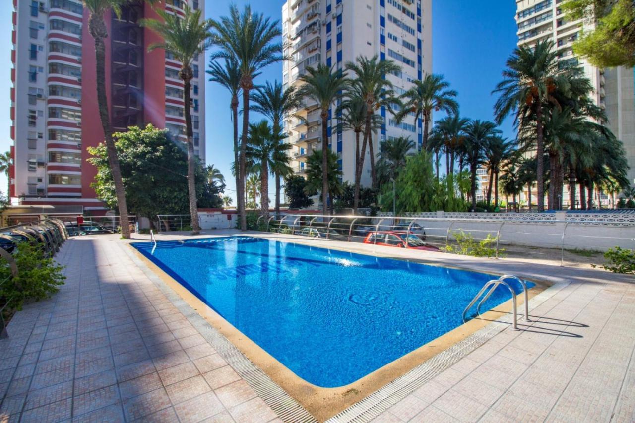 Benidorm, Las Damas, Primera Linea De Playa De Levante Bagian luar foto